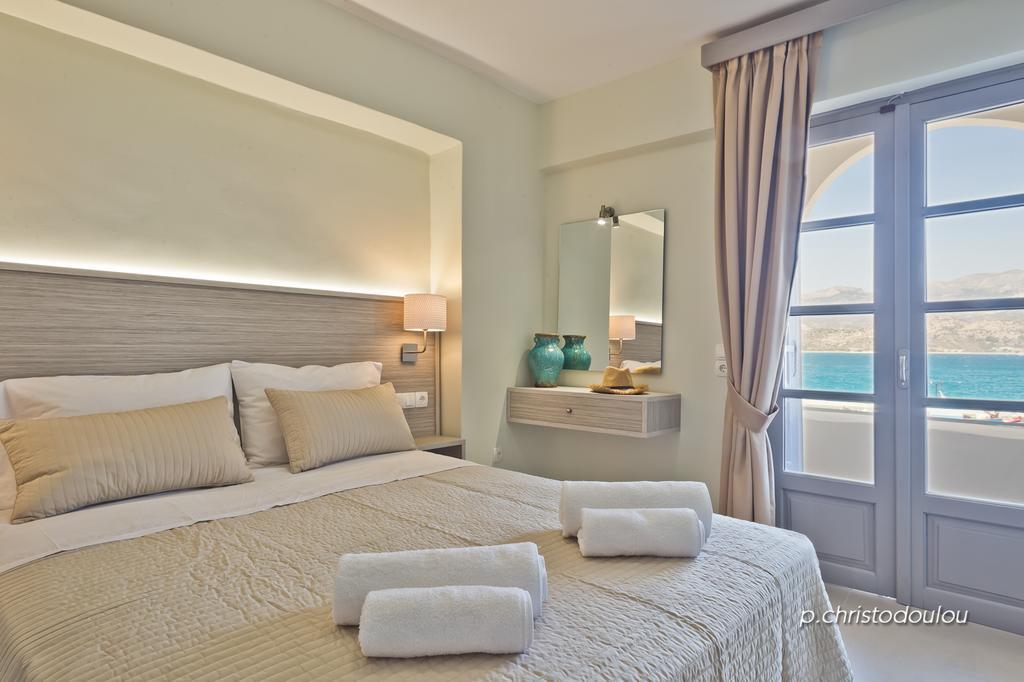 Nereus Luxurious Suites Karpathos Exteriér fotografie